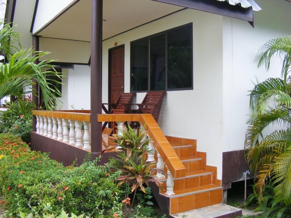 Klongdao Beach Resort เกาะลันตา ภายนอก รูปภาพ
